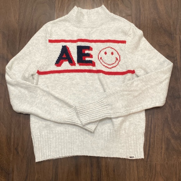 American Eagle Outfitters Sweaters - NWT American Eagle Smiley sweater